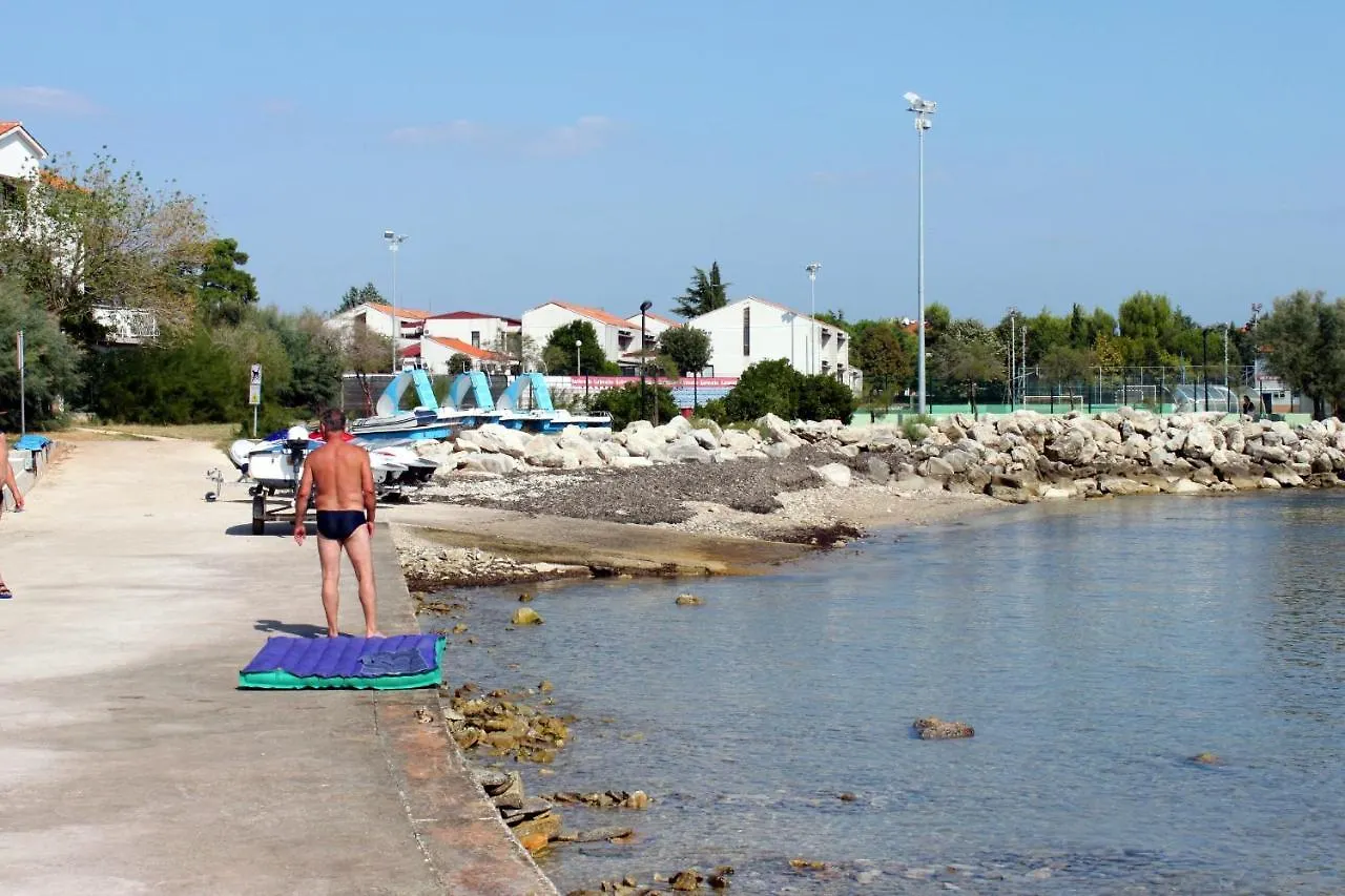 Apartments With A Parking Space Novigrad - 15227 0*, Novigrad (Istria) Croatia